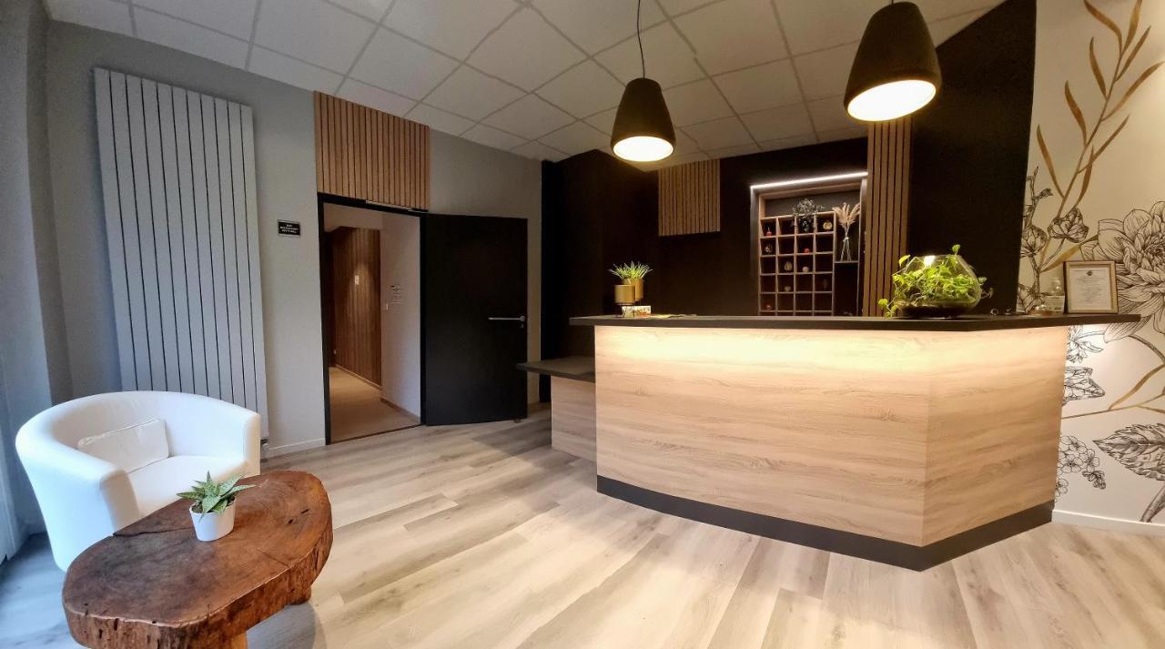 Hotel Pont De Senard モンテギュ エクステリア 写真